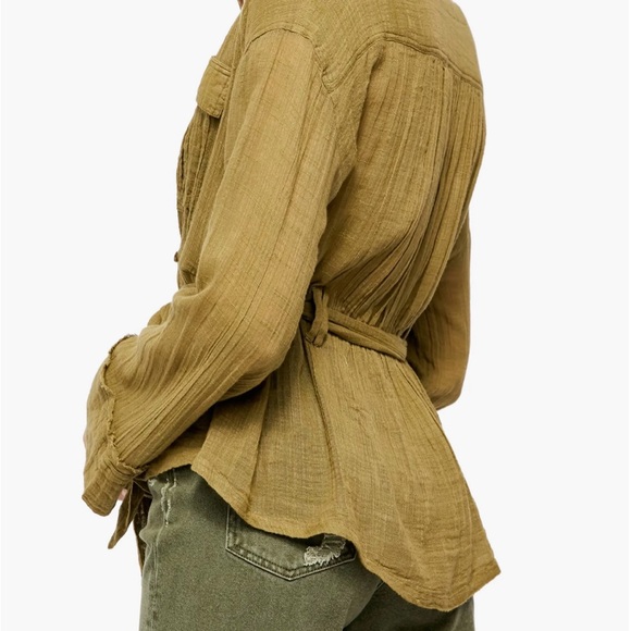 Women’s green size small We the Free tie front,one button cardigan,with fringes - Picture 2 of 10